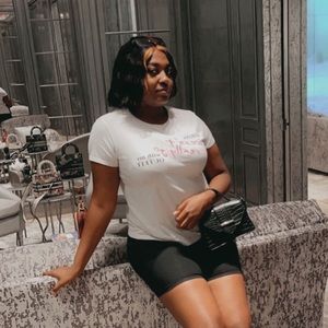 Meet your Posher, Vanessa